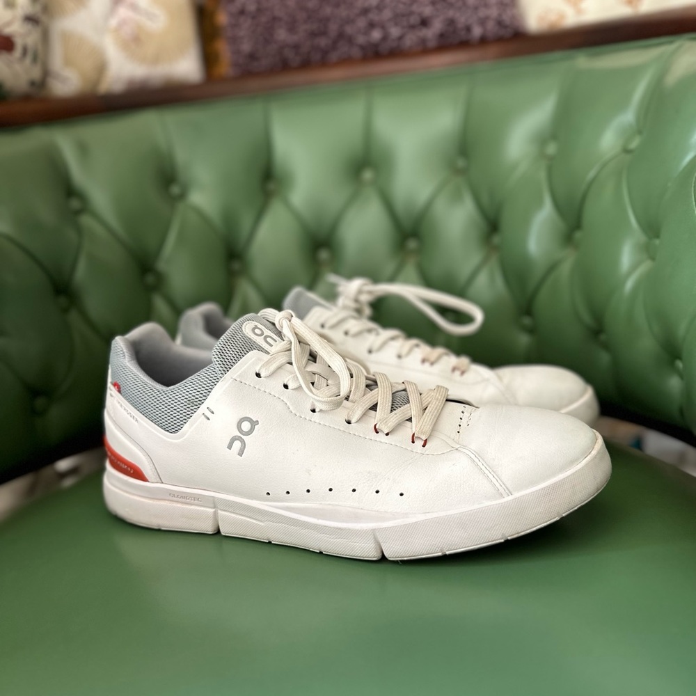 On Cloud The Roger Mens